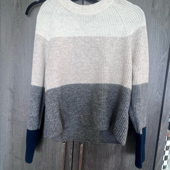 Colorblock Women's Sweater - Picture 1 of 2